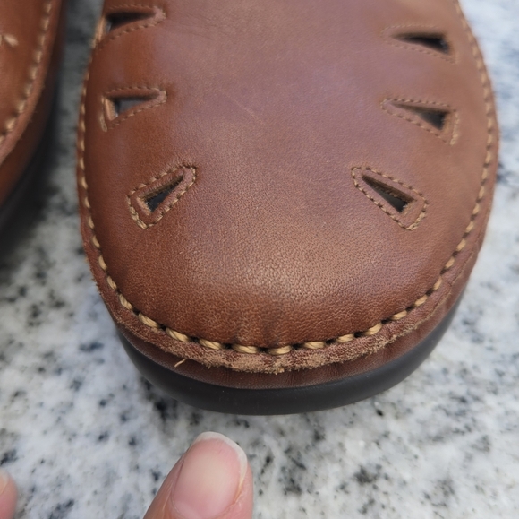 SAS Women's Roamer Slip On Loafer Chestnut Sz 9 Leather - Picture 6 of 16